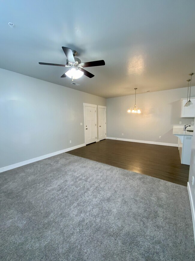 Photo - 3724 W 1850 N