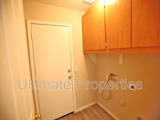 Photo - 14805 N B St