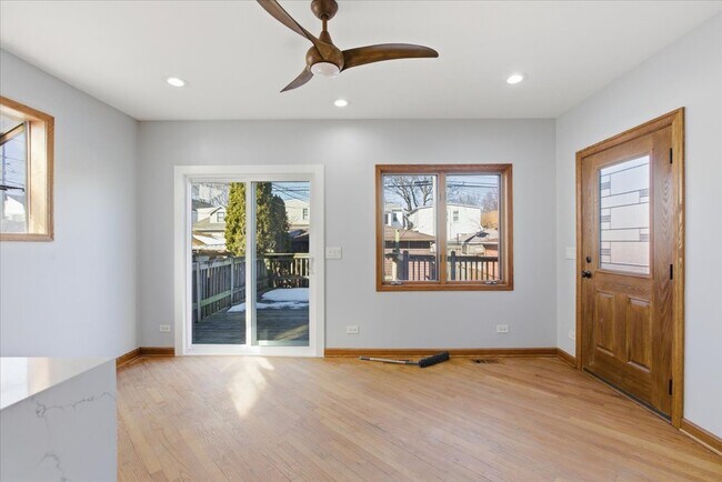 Photo - 5218 N Lieb Ave Unit 1