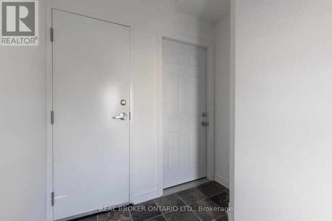 Photo - 371 Jones Ave