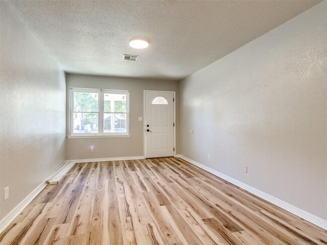 Photo - 1617 Avondale Dr