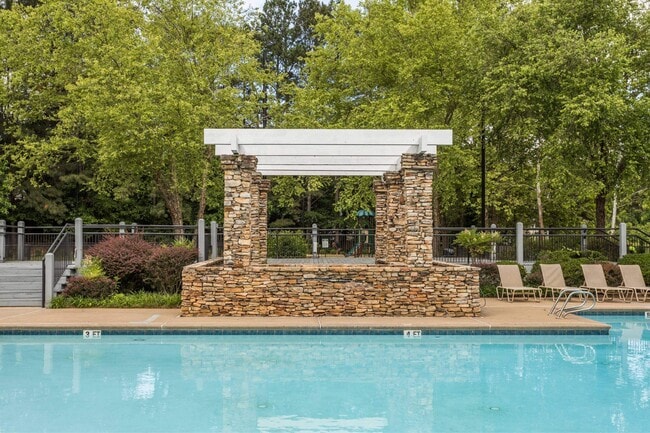 Photo - Crestmont Apartment Homes