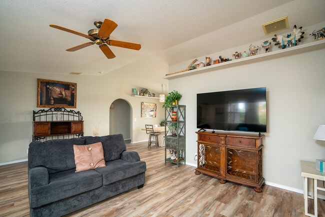 Building Photo - 1746 Cliffrose Dr Unit ID1248136P Rental