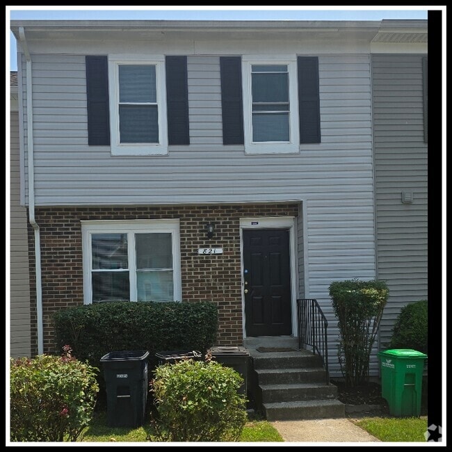 Building Photo - 821 St Michaels Dr Rental