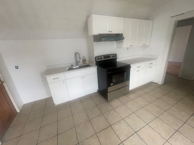 Building Photo - 44 Bellevue St Unit 3 Rental