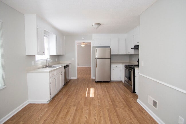 Photo - 2504 Banner Hill Rd