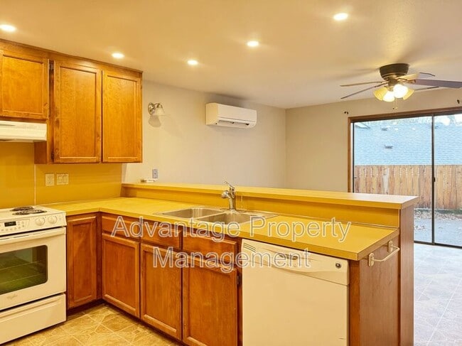 Photo - 3275 NW Twinberry St
