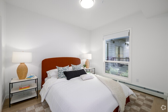 2BR, 2BA - 827SF - 1st Bedroom