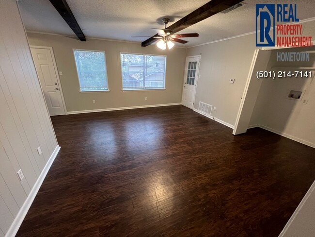 Photo - 3211 Duke Ct