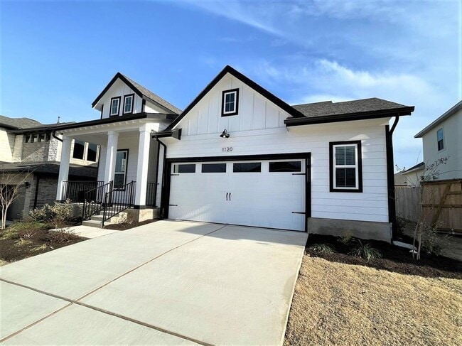Photo - 1120 Bluewood Bnd House