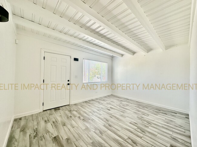 Photo - 1014 N Grande Ave