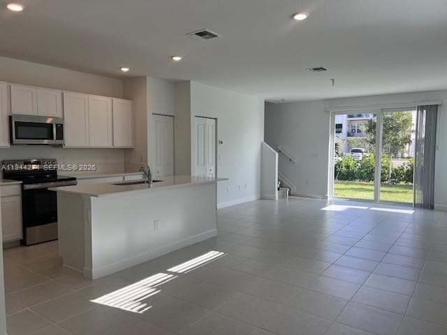 Photo - 405 SE Crossoak Ln