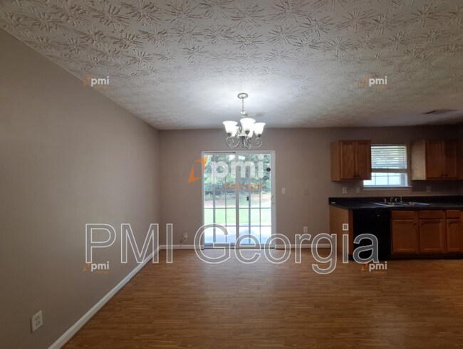 Photo - 636 Georgetown Ct Townhome