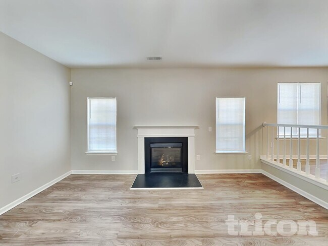 Photo - 303 Glennallen Rd