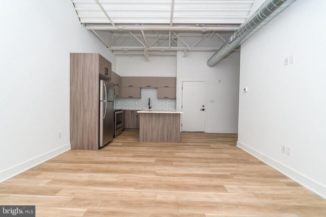 Photo - 2700 E Auburn St Unidad G203