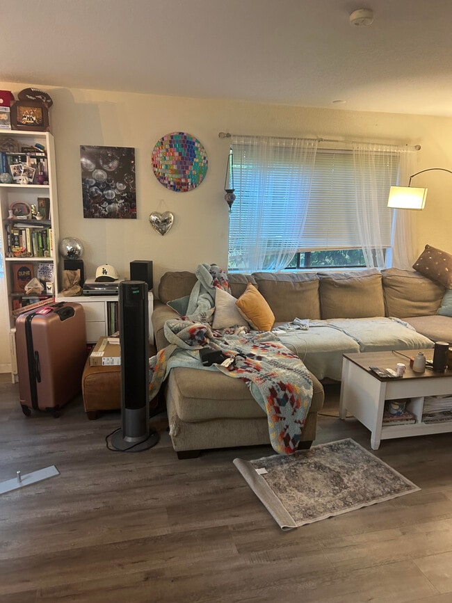living room - 839 S Holt Ave Unit #105