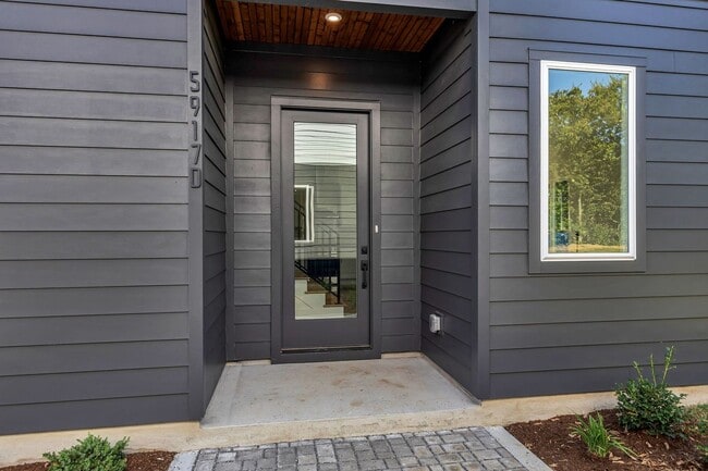 Photo - 5917 Robertson Ave Unit D