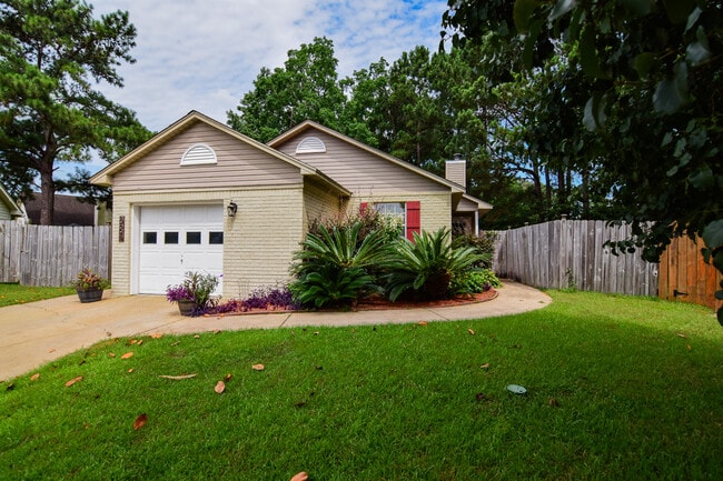 Building Photo - 8591 Waccamaw Ct Rental
