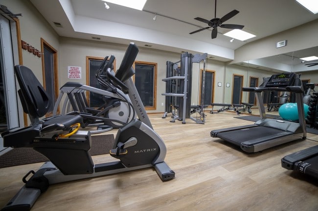 24/7 Fitness Center