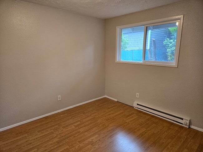Photo - 806 NE 123rd Ave