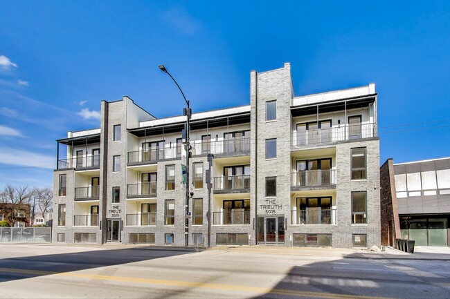 Building Photo - 5019 N Lincoln Ave Rental