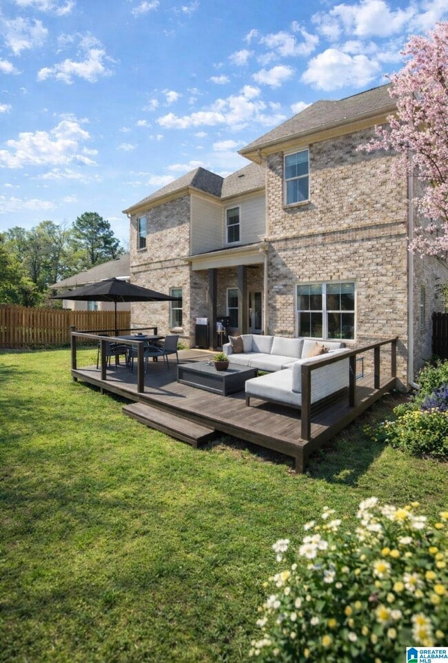 Photo - 349 Lionel Allen Wy