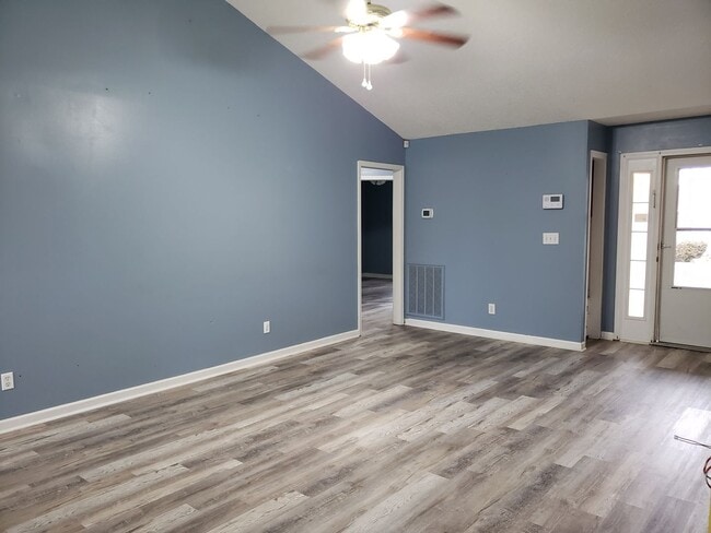 Photo - Close to Post! No Carpet! Lovely 3 Bed/2 Bath fenced in backyard!