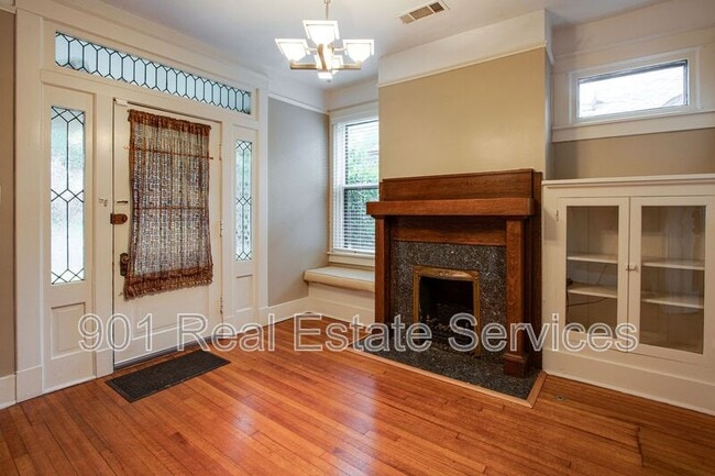 Photo - 1552 Forest Ave