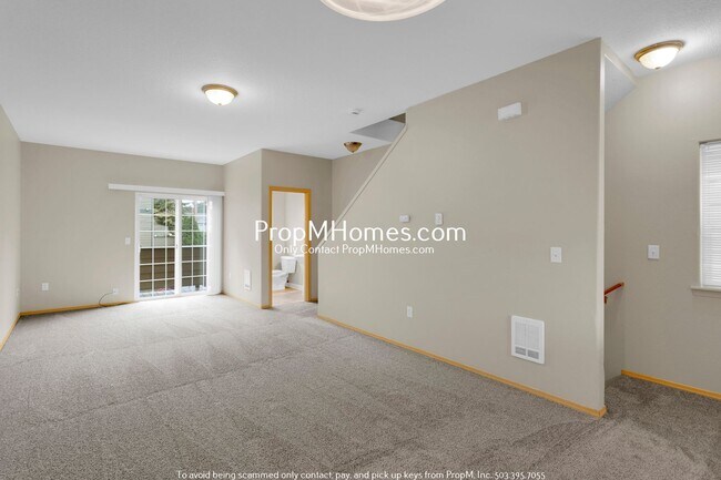 Photo - 3 Bedroom Townhome in SE - Two Primary Sui... Unit 8431 SE Brooklyn Street