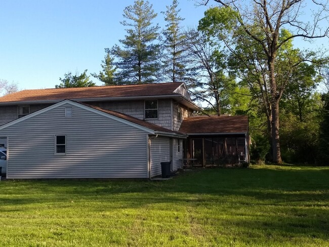 926 Cedar Dr