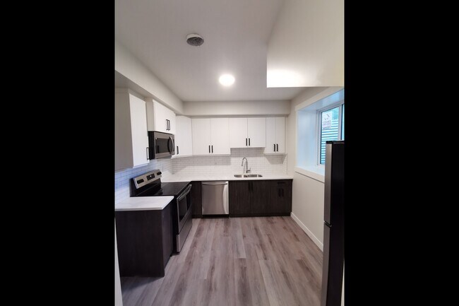 Photo - 8407-8108 108 St NW Unit BSM-B1