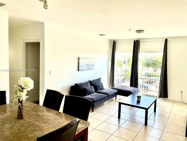 Photo - 2280 SW 32nd Ave