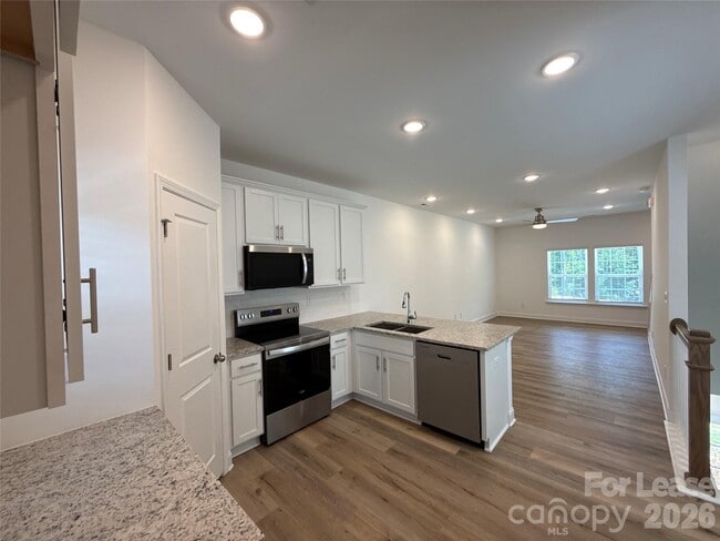 Photo - 3220 Butler Hl Dr