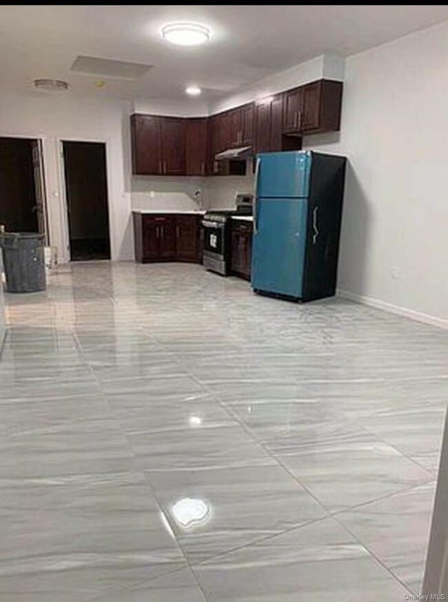 Photo - 1478 Broadway Unit 3