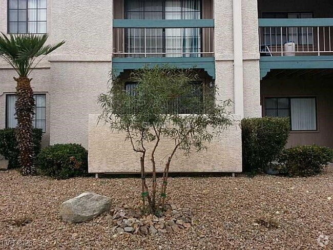 Building Photo - 5138 S Jones Blvd Unit 103 Rental