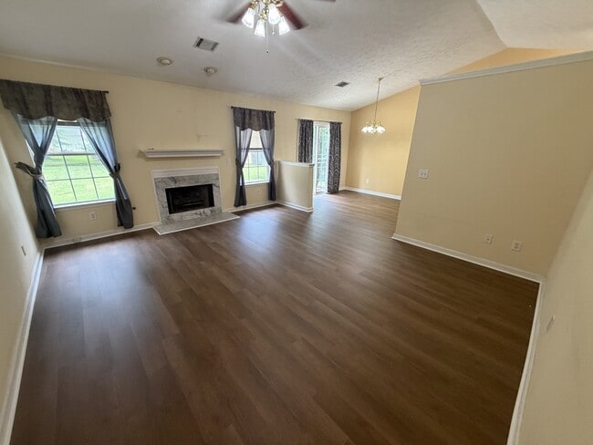 Photo - 105 Pleasant Ln