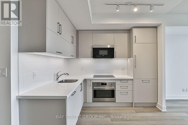 Photo - 38 Andre de Grasse St Unit 512
