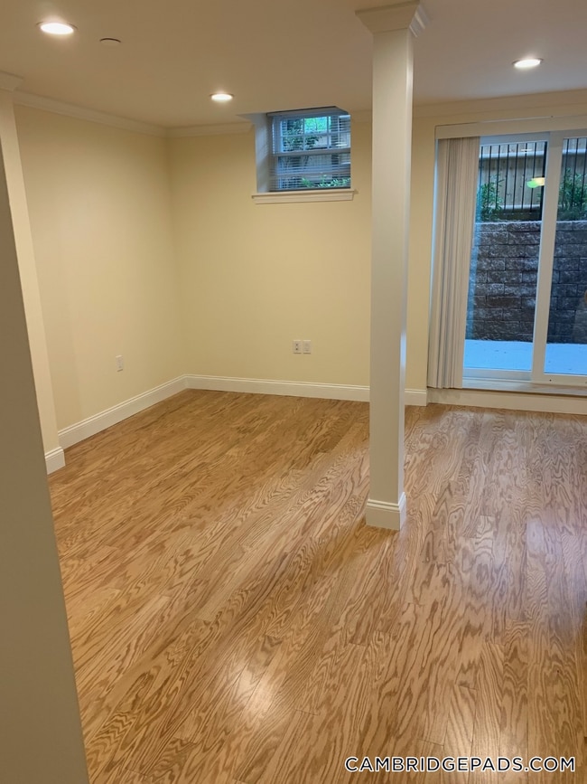 Photo - 22 Chauncy St Unidad D