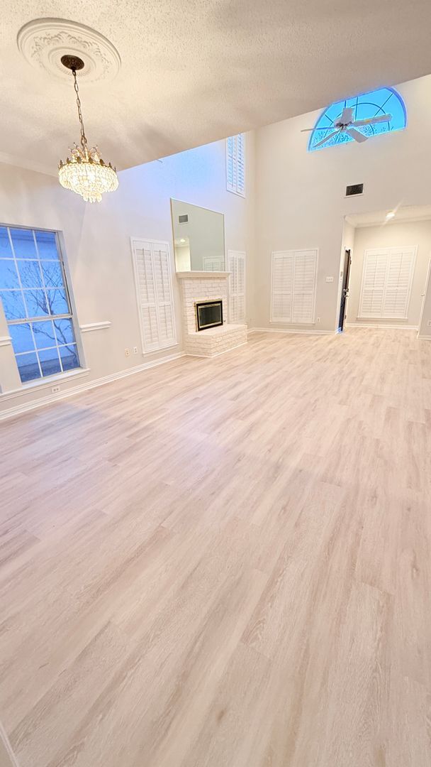 Photo - 3 Bedroom/2.5 Bath with den/bonus room and 2 Car Garage