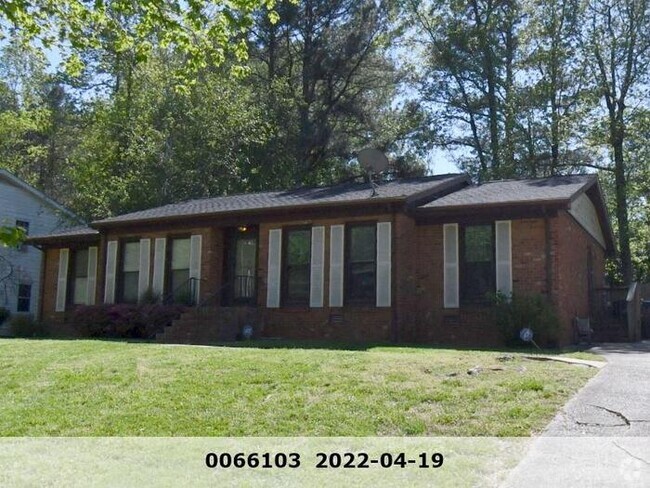 Building Photo - 2422 Foxtrot Rd Rental