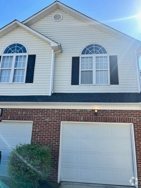 Building Photo - 2113 Thornblade Dr Rental
