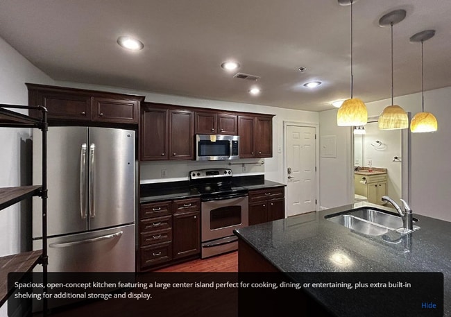 Building Photo - 521 N Graham St Unit 1A