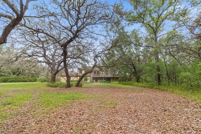 Photo - 16835 Old Moulton Rd