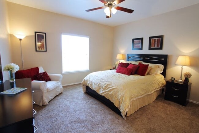 Photo - 350 Cypress Creek Road Unidad 11312