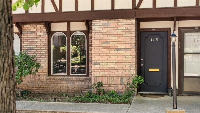 Photo - 7409 Shadow Hill Dr Unidad 113