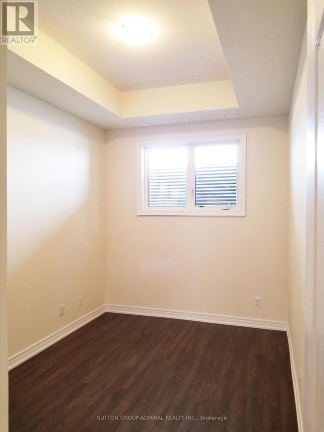 Photo - 30 Dunsheath Wy