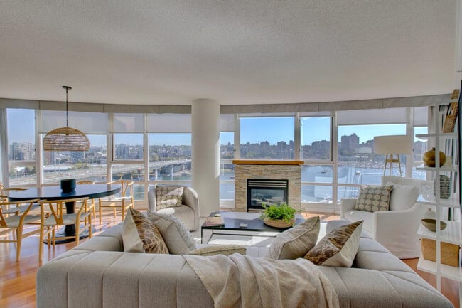 Building Photo - 1033 Marinaside Crescent Unit ID1345511P