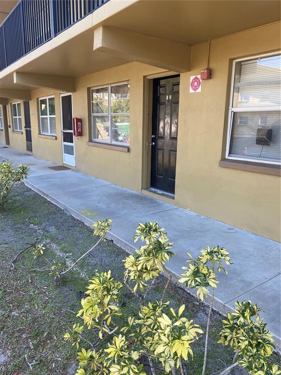 Building Photo - 2500 Harn Blvd Unit F5