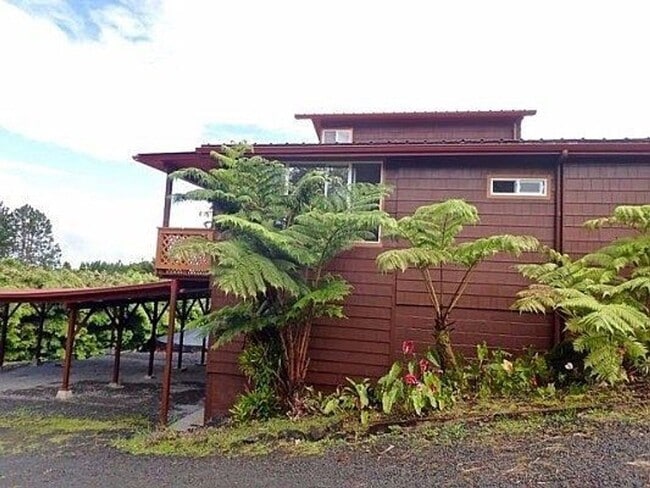 Photo - 3BR/2BA Spacious Furnished Home – 2,476 Sq Ft – Upper Kaumana, Hilo