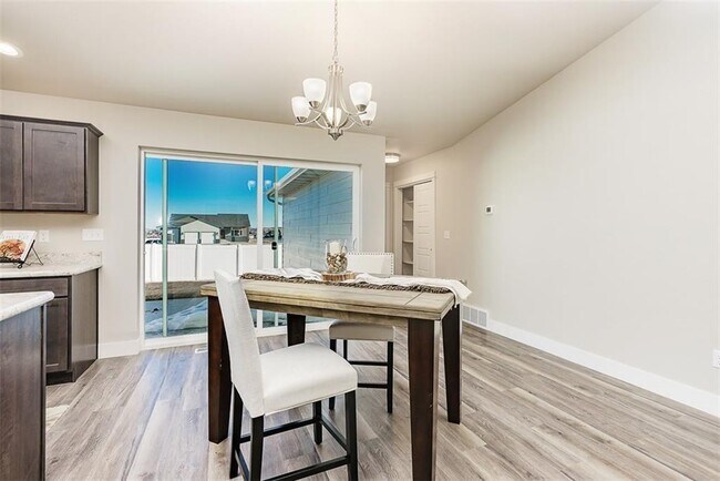 Photo - 2321 Gleneagles Blvd